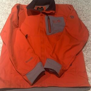 Men’s Small Mountain Hardwear Performance Jacket - Conduit Softshell!
